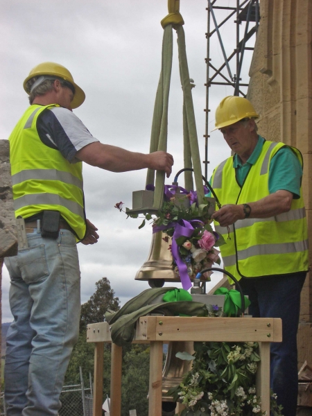 'William' bell being lifted out of the transit case (Image: Jude Andrews)