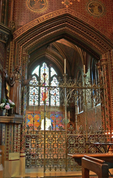 Blessed Sacrament chapel (Image: John Maidment)