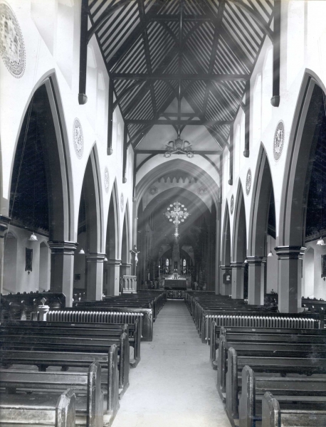 Interior pre 1927 (Image: Nottingham Diocesan Archives)
