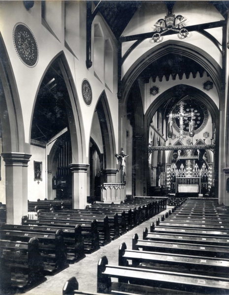 Interior c.1930 (Image: Nottingham Diocesan Archives)
