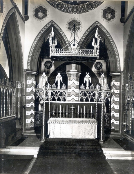 High Altar c.1930 (Image: Nottingham Diocesan Archives)