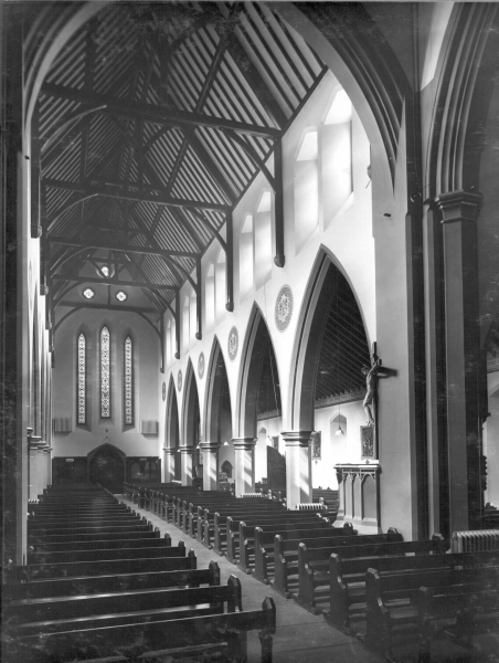interior looking west c.1930 (Image: Nottingham Diocesan Archives)